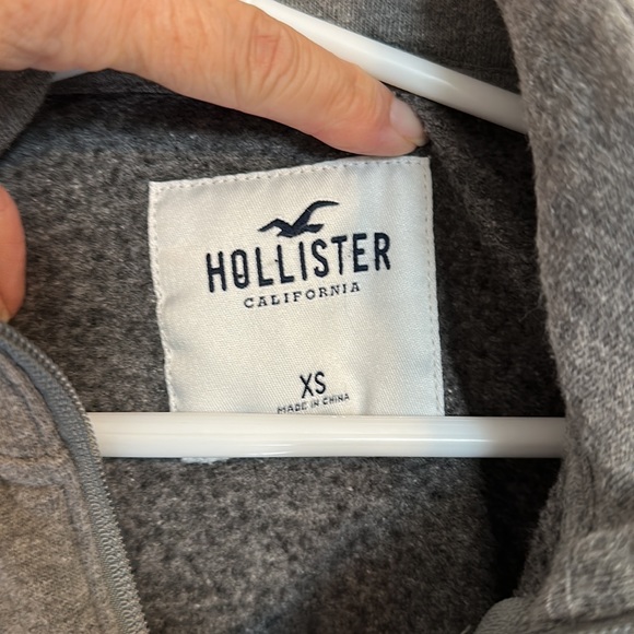 Hollister Cowl Neck Sweatshirt - Picture 4 of 4